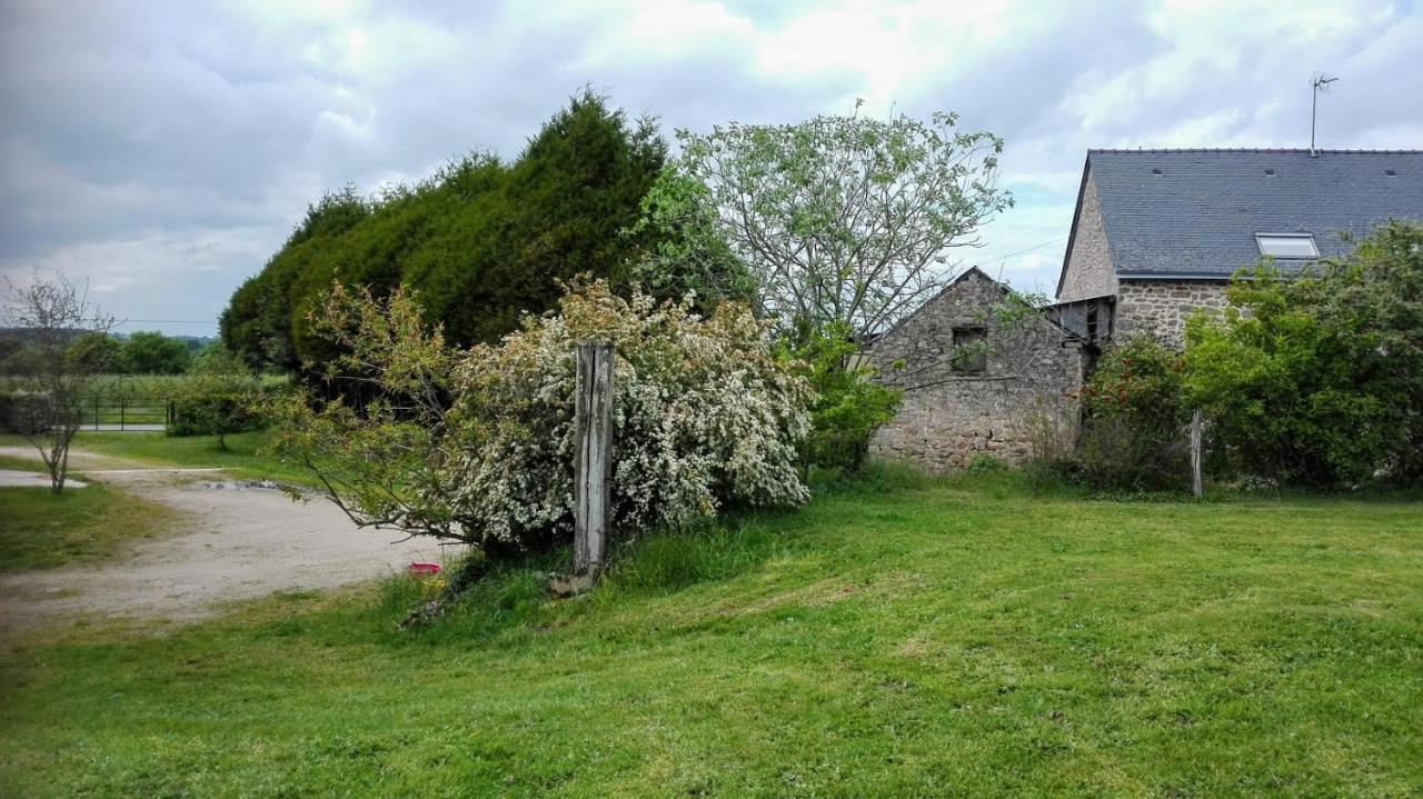 Gite La Rocherie Hambers Exterior photo